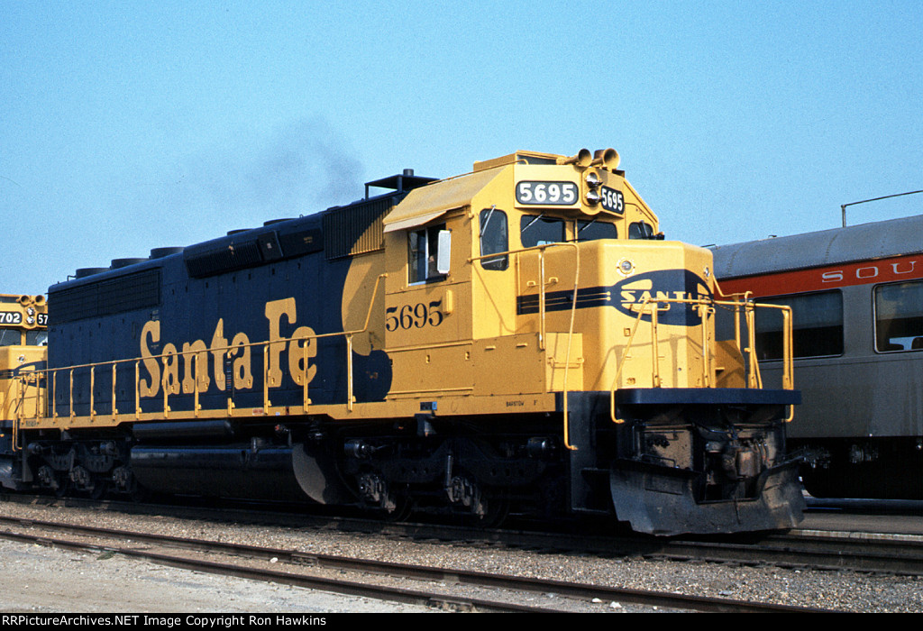 ATSF 5695 (REPOST)